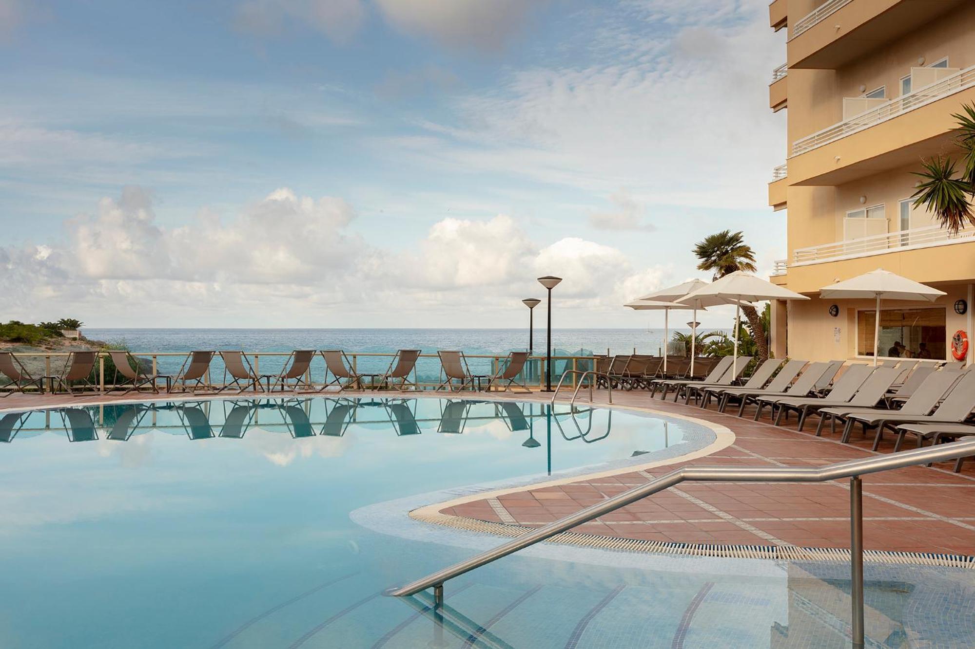 Hotel Cala Font 4*