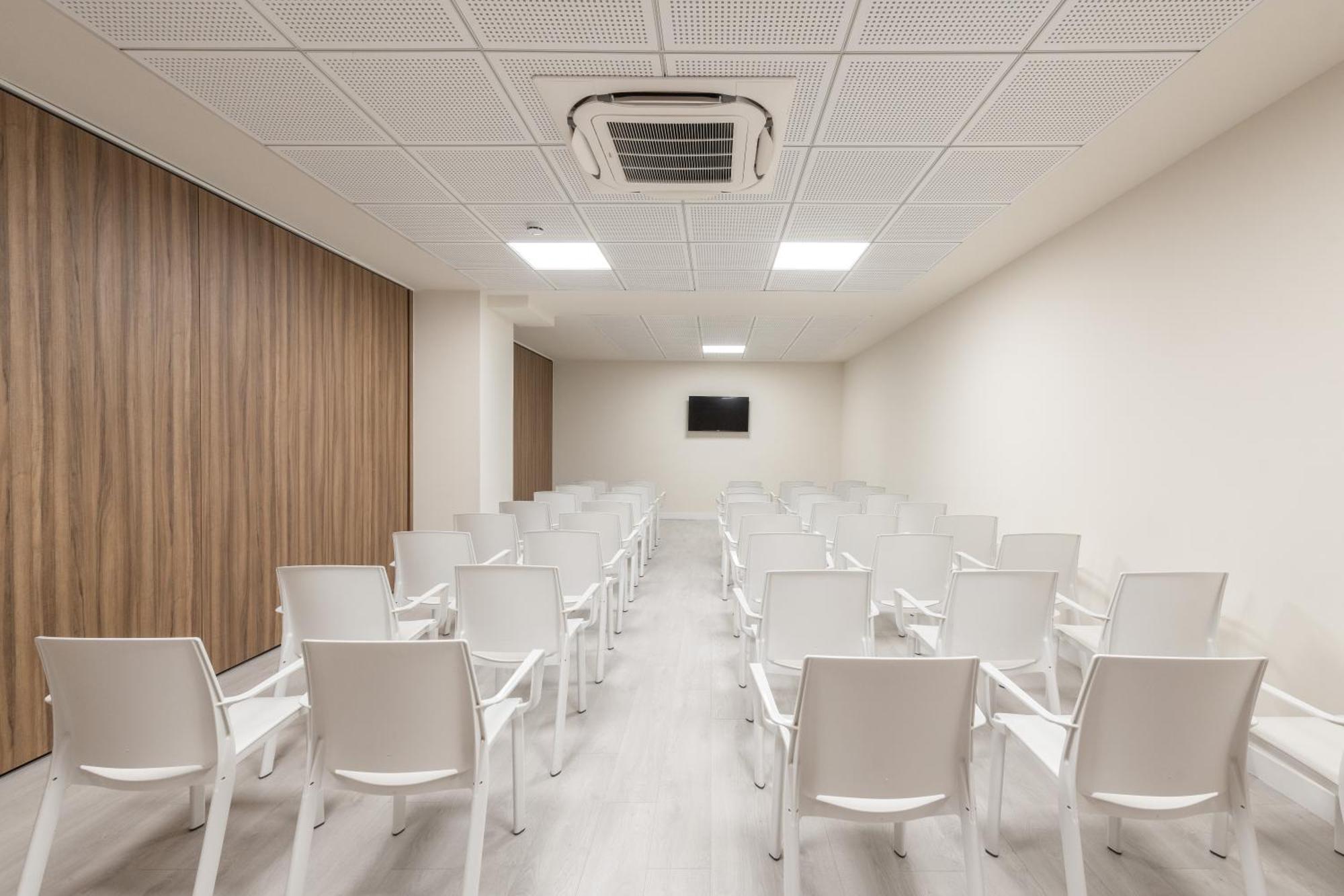 Hotel Eurosalou & 4*