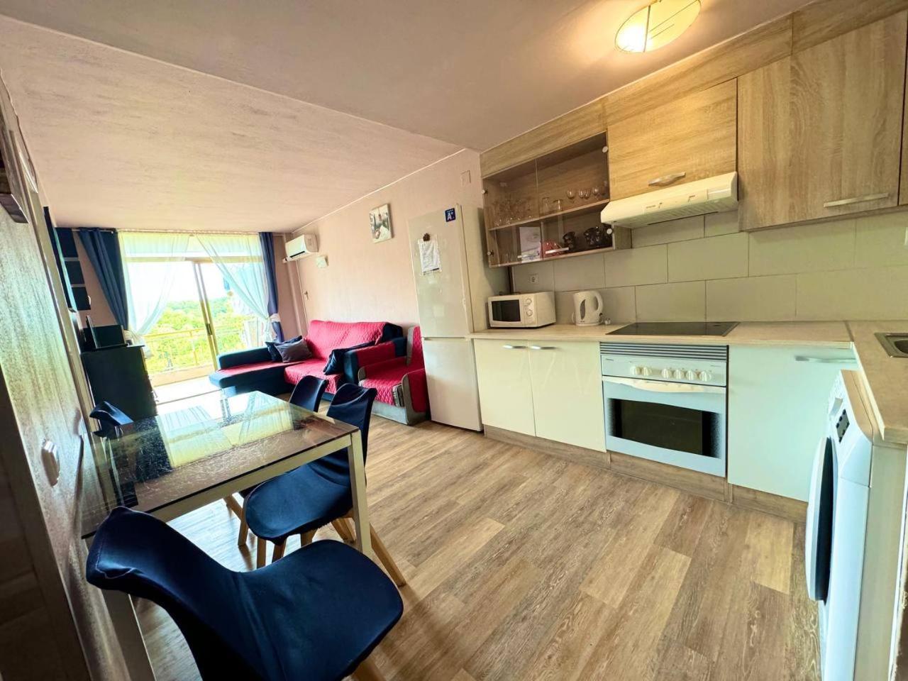 Apartamento Apartsalou Lea *