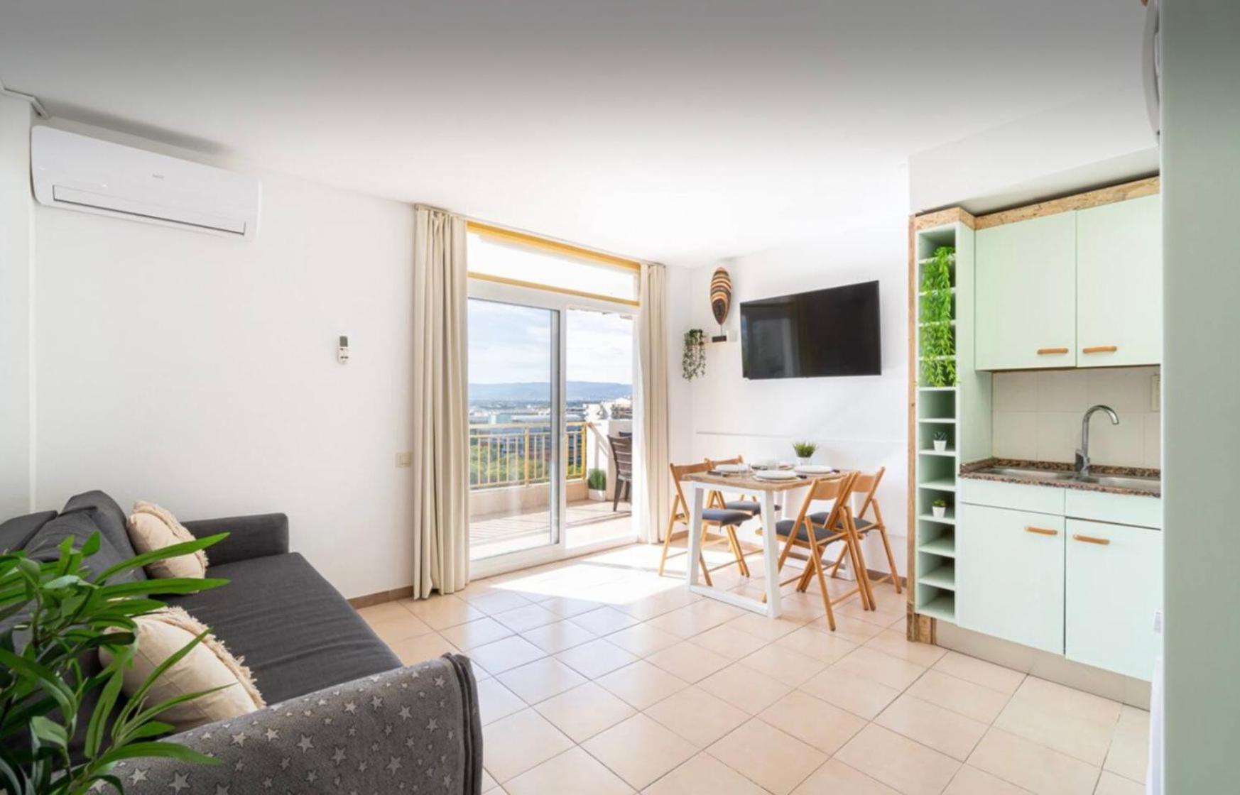 Atico Con Vistas-piscina-wifi-aacc-2hab-portaventura * Salou