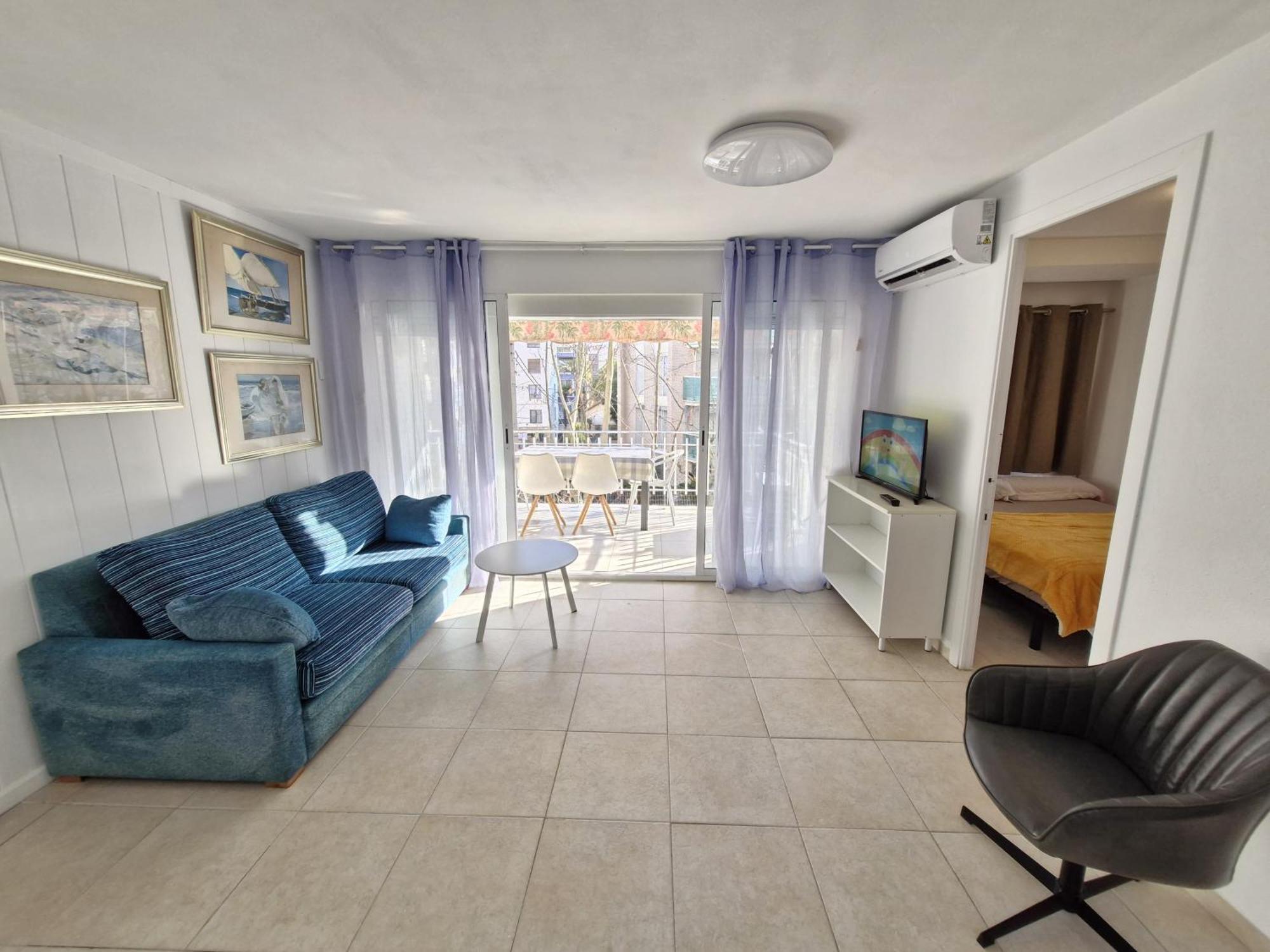 Centro ,piscina Wifi Gisamar * Salou