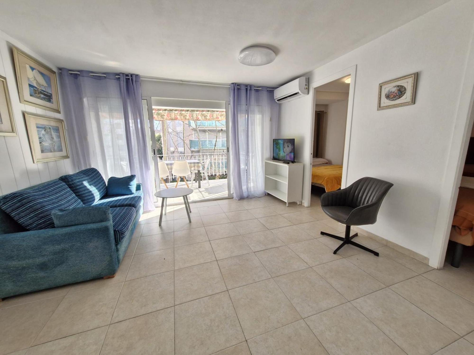 Centro ,piscina Wifi Gisamar * Salou