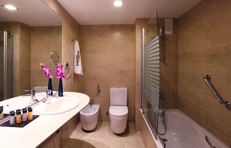 Hotel Golden Avenida Family 4* Salou