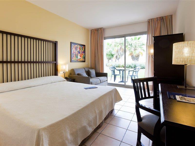 Portaventura Caribe - Includes Unlimited Access To Portaventura Park & 1 Access To Ferrari Land Hotel