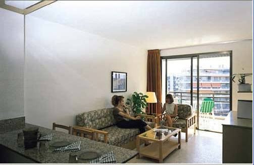 Cye Apartment