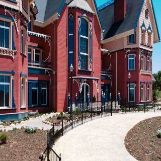 Hotel Portaventura Lucy's Mansion - Includes Unlimited Access & Express Wristband To Portaventura Park & Ferrari Land