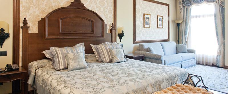 Portaventura Lucy's Mansion - Includes Unlimited Access & Express Wristband To Portaventura Park & Ferrari Land 5* Salou