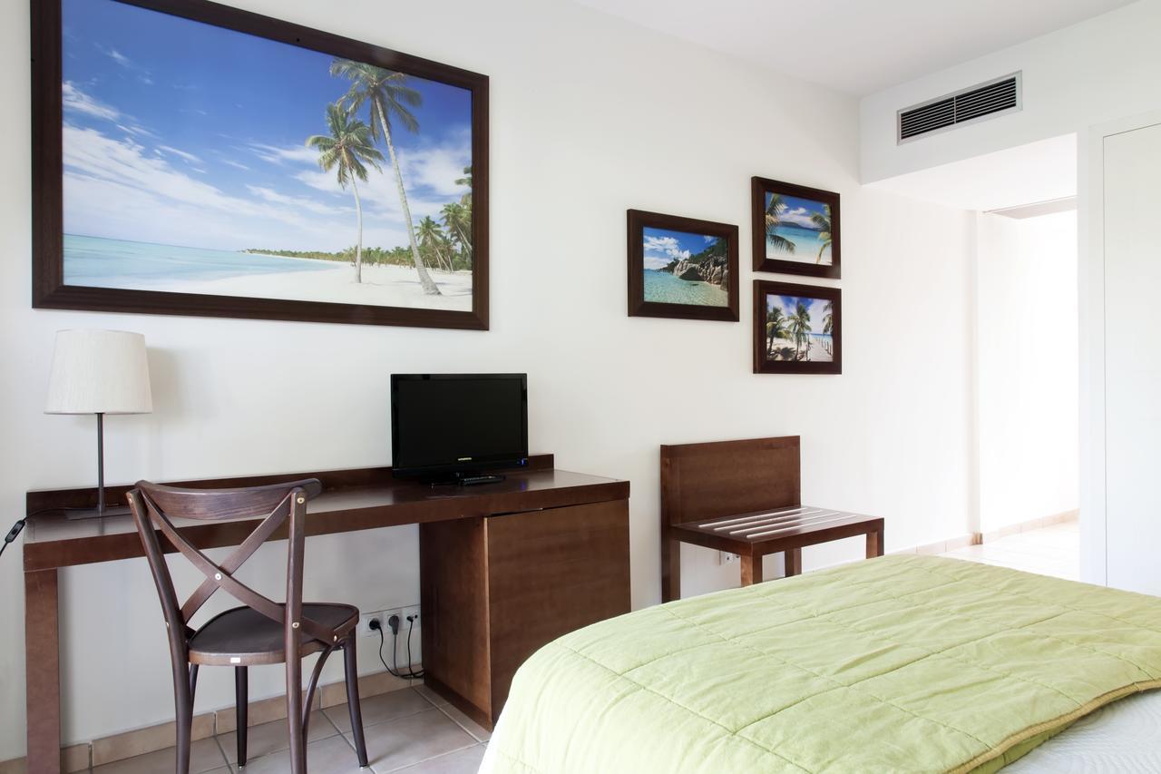 Hotel Portaventura Caribe - Includes Unlimited Access To Portaventura Park & 1 Access To Ferrari Land Salou