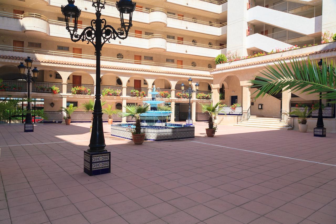 Uhc Jerez Cordoba Sevilla *