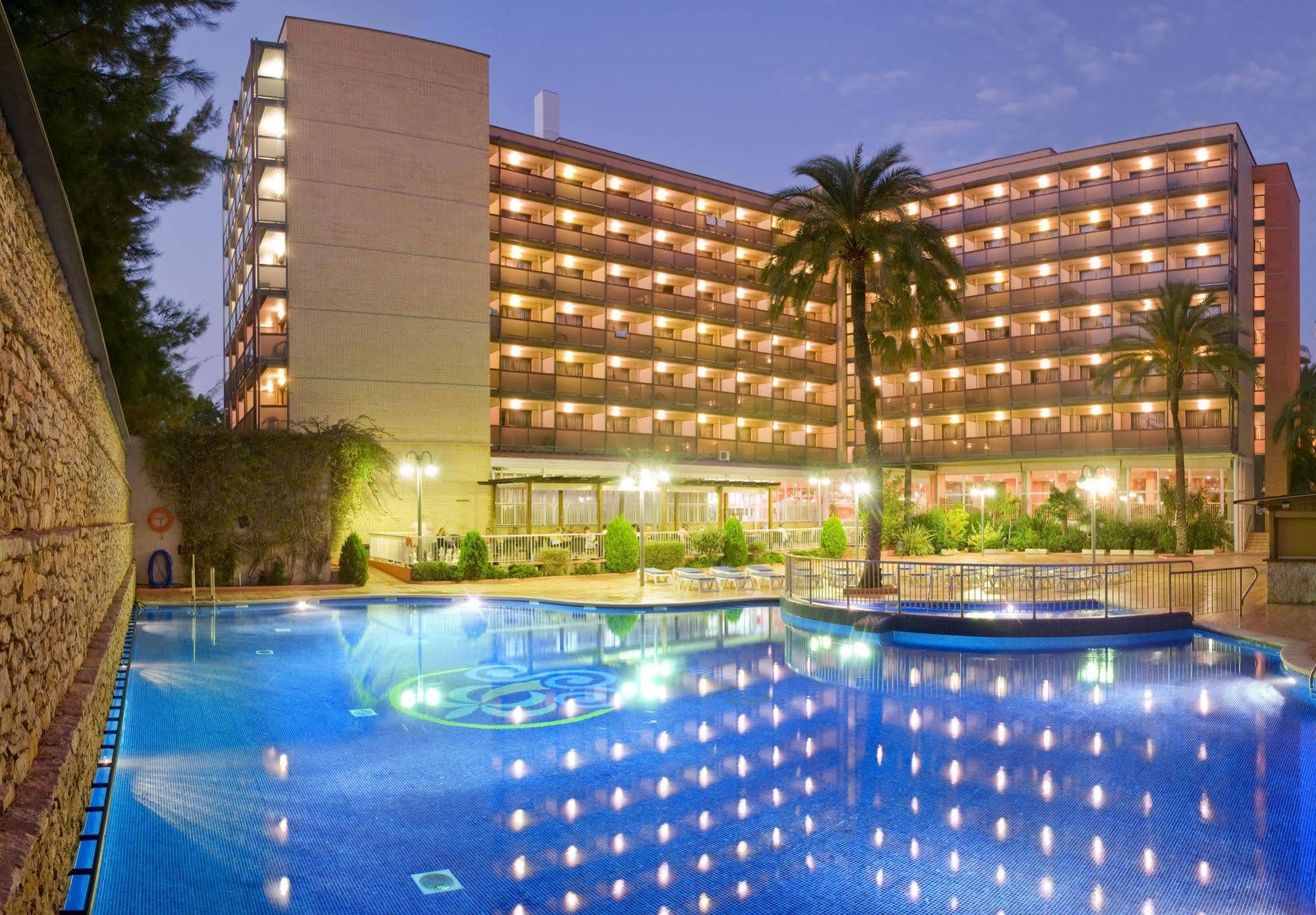 Eurosalou & Hotel 4*