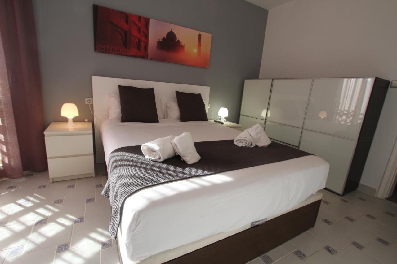 Apartment For A Sol