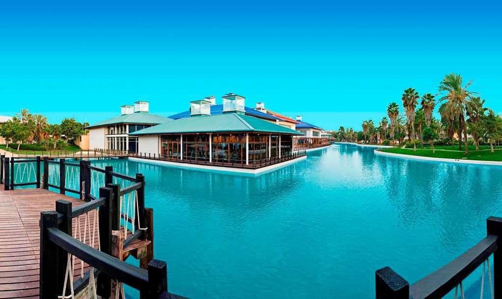 Hotel Portaventura Caribe - Includes Unlimited Access To Portaventura Park & 1 Access To Ferrari Land