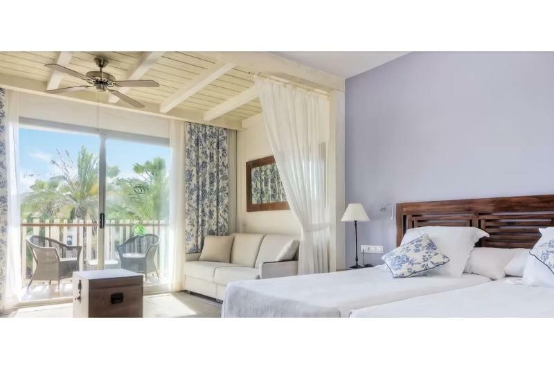 Portaventura Caribe - Includes Unlimited Access To Portaventura Park & 1 Access To Ferrari Land Hotel