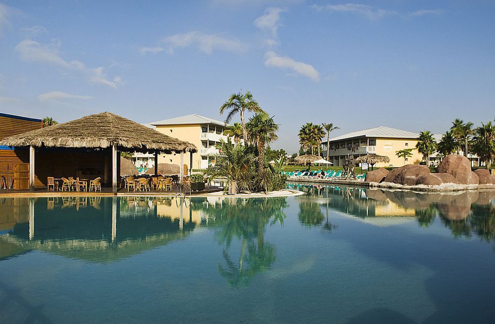 Portaventura Caribe - Includes Unlimited Access To Portaventura Park & 1 Access To Ferrari Land 4* Salou