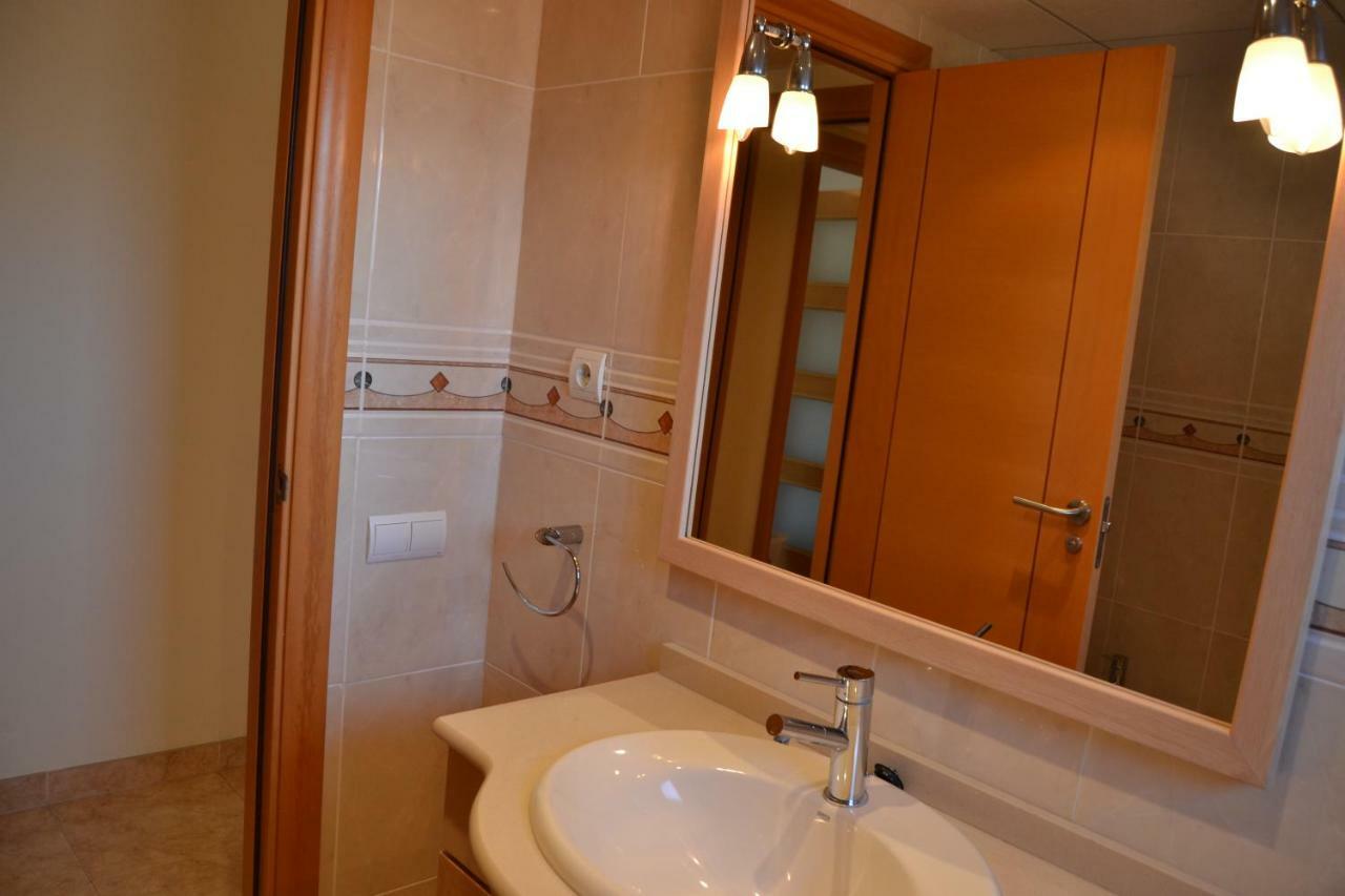 Luminoso Y Amplio Apartamento En Con Piscina Appartement