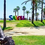 Renovado Apartamento En Zona Residencial A Pasos Del Mar