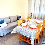 Apartbeach Murillos Centricos Climatizados Y Piscinas