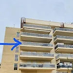 APPART STANDING 2 chambres 2SDB clim PISCINE PARKING WIFI TERRASSE 21m2 LOCAL VELO Port-Aventura, plage, centre
