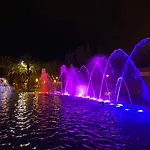 Apartamento con servicios, piscina y parking privado