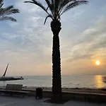 Appartement Spacieux, Front De Mer, Vue Splendide
