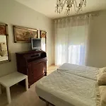 Precioso Apartamento En Salou, Con Servicios.