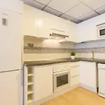 Complejo Residencial Con Terraza-Cat-2