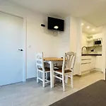 Carlo\'S Flat, Recien Reformado, Piscina Y A 5Minutos De La Playa