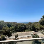 Peaceful Apartment With Sea View And Parking In Cap Salou