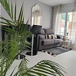 Apartamento Jardines de Babilonia! WIFI! PLAYA! PORT AVENTURA!