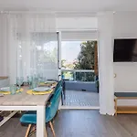 Uhc Els Pins Apartments