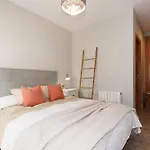 Uhc Els Pins Apartments