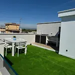 Fabulous Front Sea Penthouse