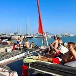 Apartamento De Moderno En Salou