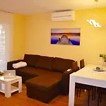 Holgaristic - Apartment Montblanc Seclo