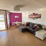 Moderno Apartamento En 1A Linia De Mar En Salou.