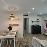 Moderno Apartamento A 100M De La Playa Llevant