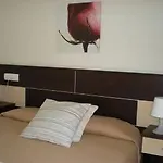 Mr