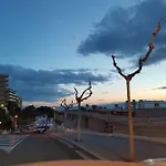Apartamento Excepcional,Piscina Y 100M De La Playa, Parking Gratis!!