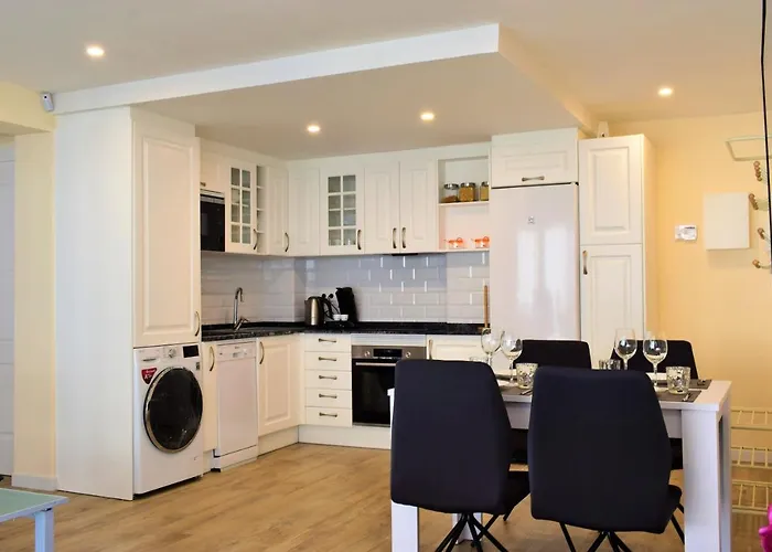 Apartment In Salou Next To The Beach For Families,Wifi