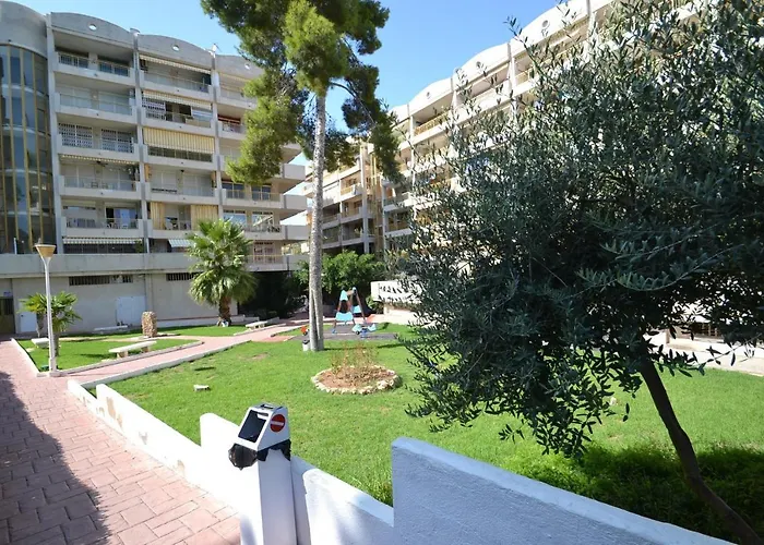 Moderno Apartamento Con Piscina En Playa Salou