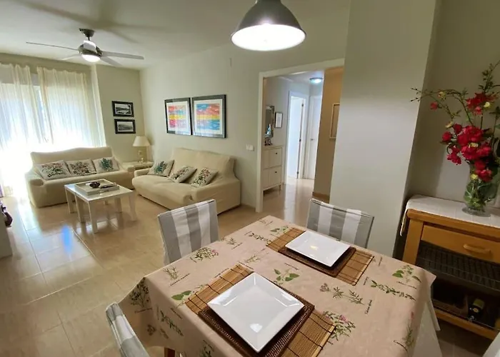 Precioso Apartamento En Salou, Con Servicios.