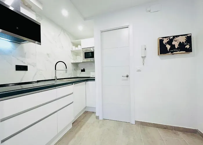 Carlo\'S Flat, Recien Reformado, Piscina Y A 5Minutos De La Playa