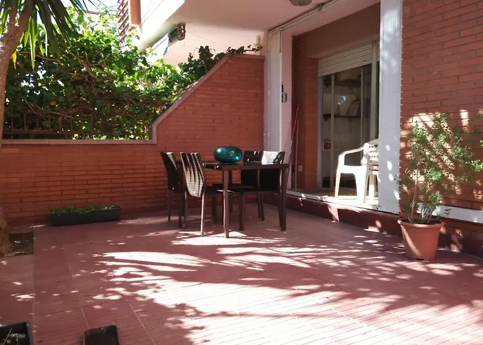 Apartament Amb Jardi Privat I Piscina