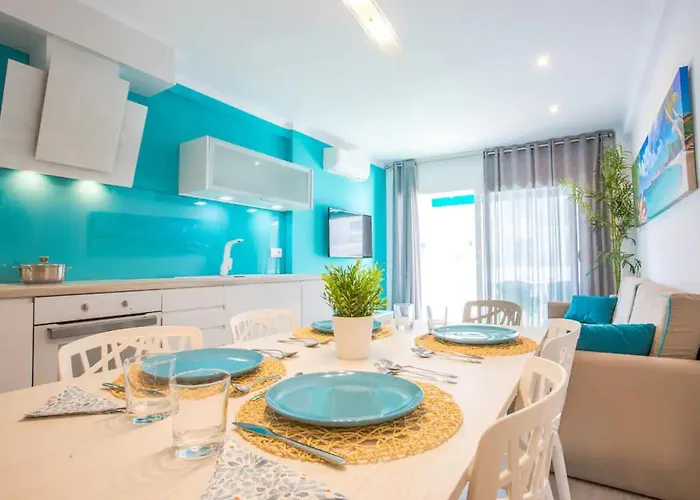 Uhc Carlos V Apartments