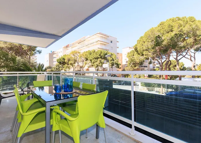 Uhc La Cumbre Apartments