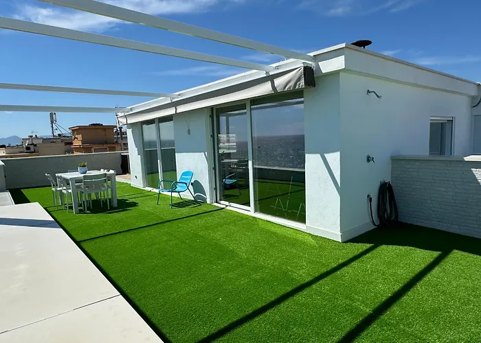 Fabulous Front Sea Penthouse