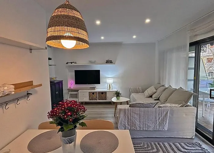 Moderno Apartamento A 100M De La Playa Llevant