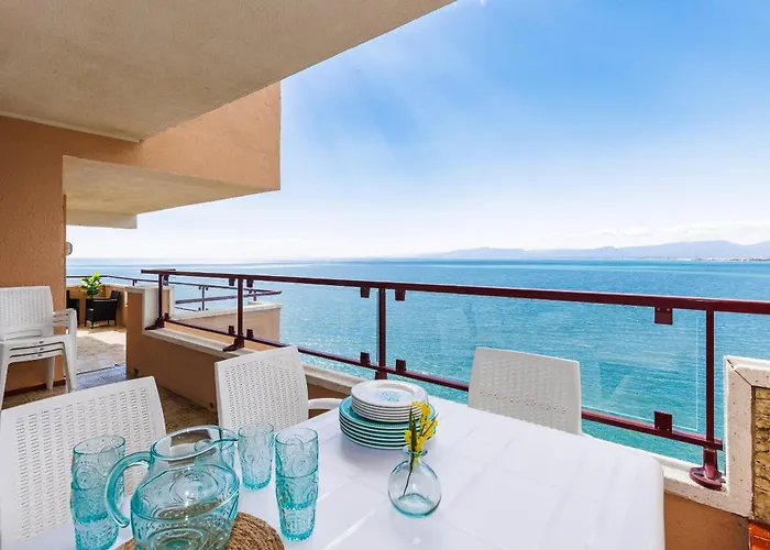 Uhc Cantilmar Apartments