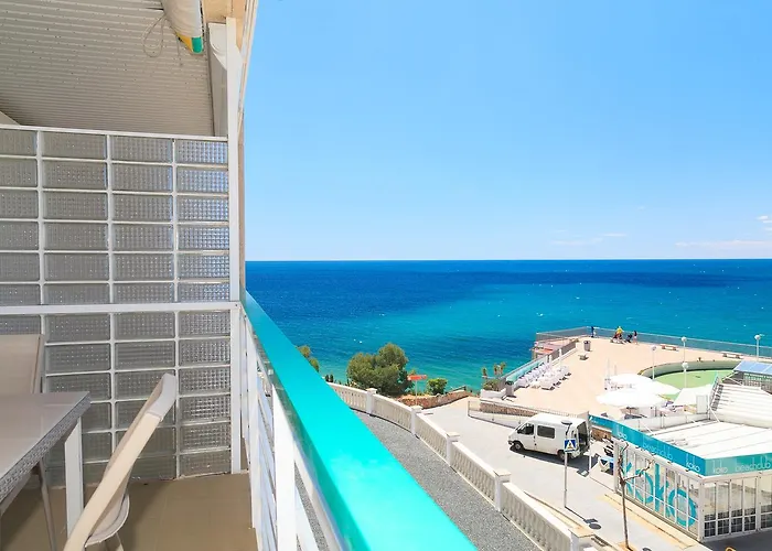 Uhc Paradis Apartments