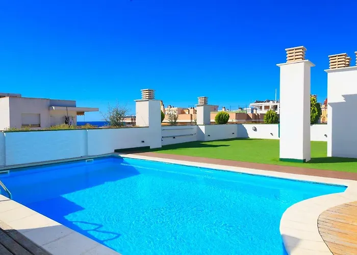 Uhc Sol I Mar Family Complex